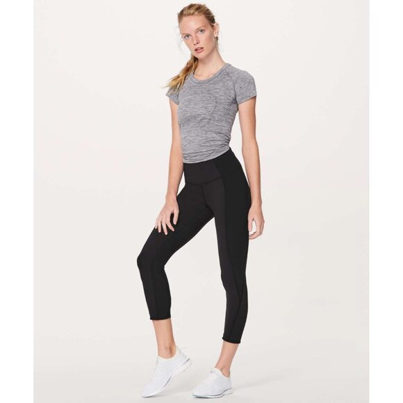 Lululemon On Your Mark Crop Size 6 Black 23" Ribbed W6AJFS - Picture 11 of 11